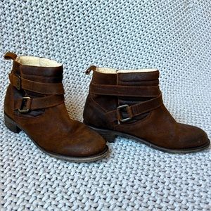 Sundance Molly Pitcher made in Italy leather boot size 38 / 8 US